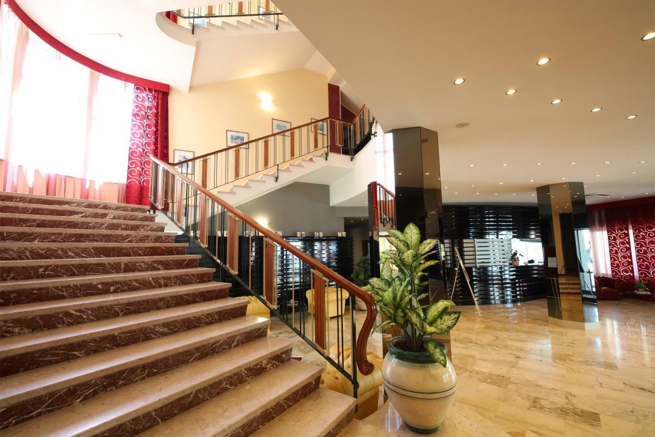 Grande Albergo Maugeri Acireale Esterno foto